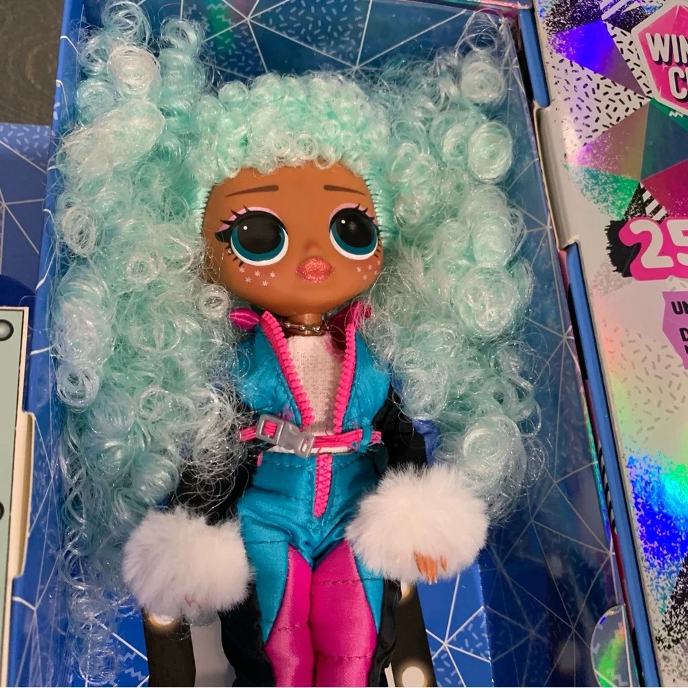 Winter Chill Icy Gurl And Brrr B.B Doll Girl LOL Surprise OMG Includes Items Pic